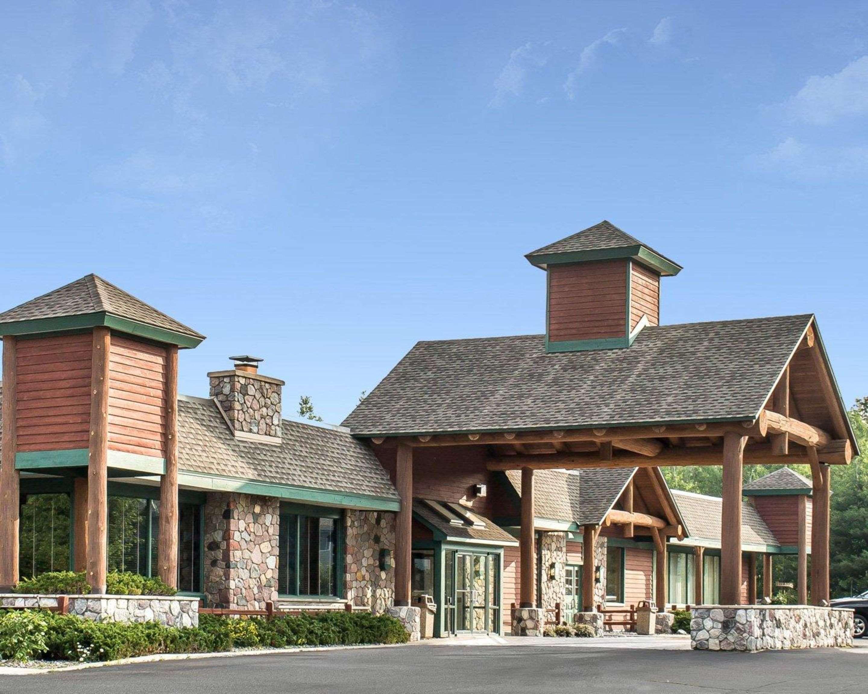 Quality Inn Rhinelander Buitenkant foto
