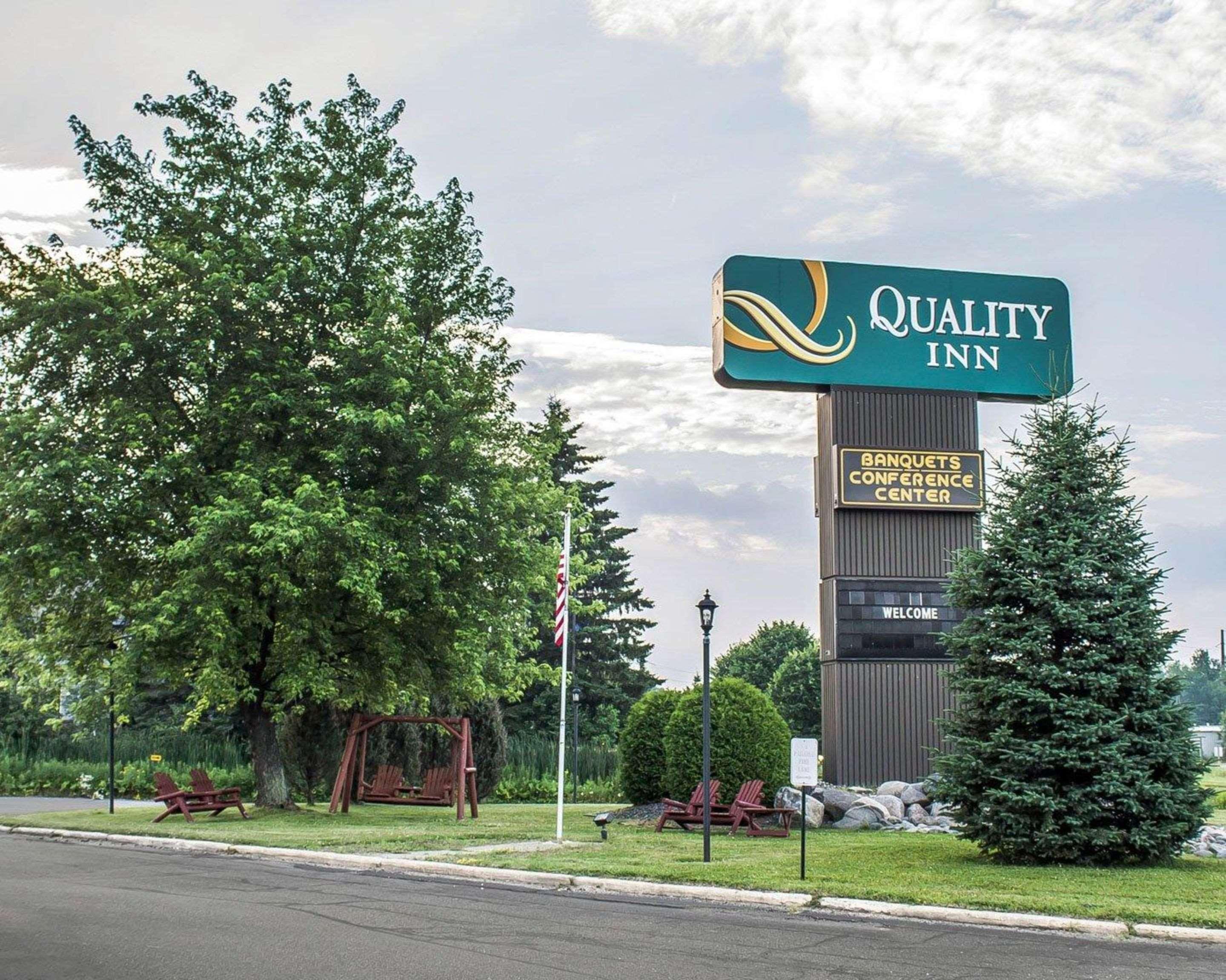 Quality Inn Rhinelander Buitenkant foto