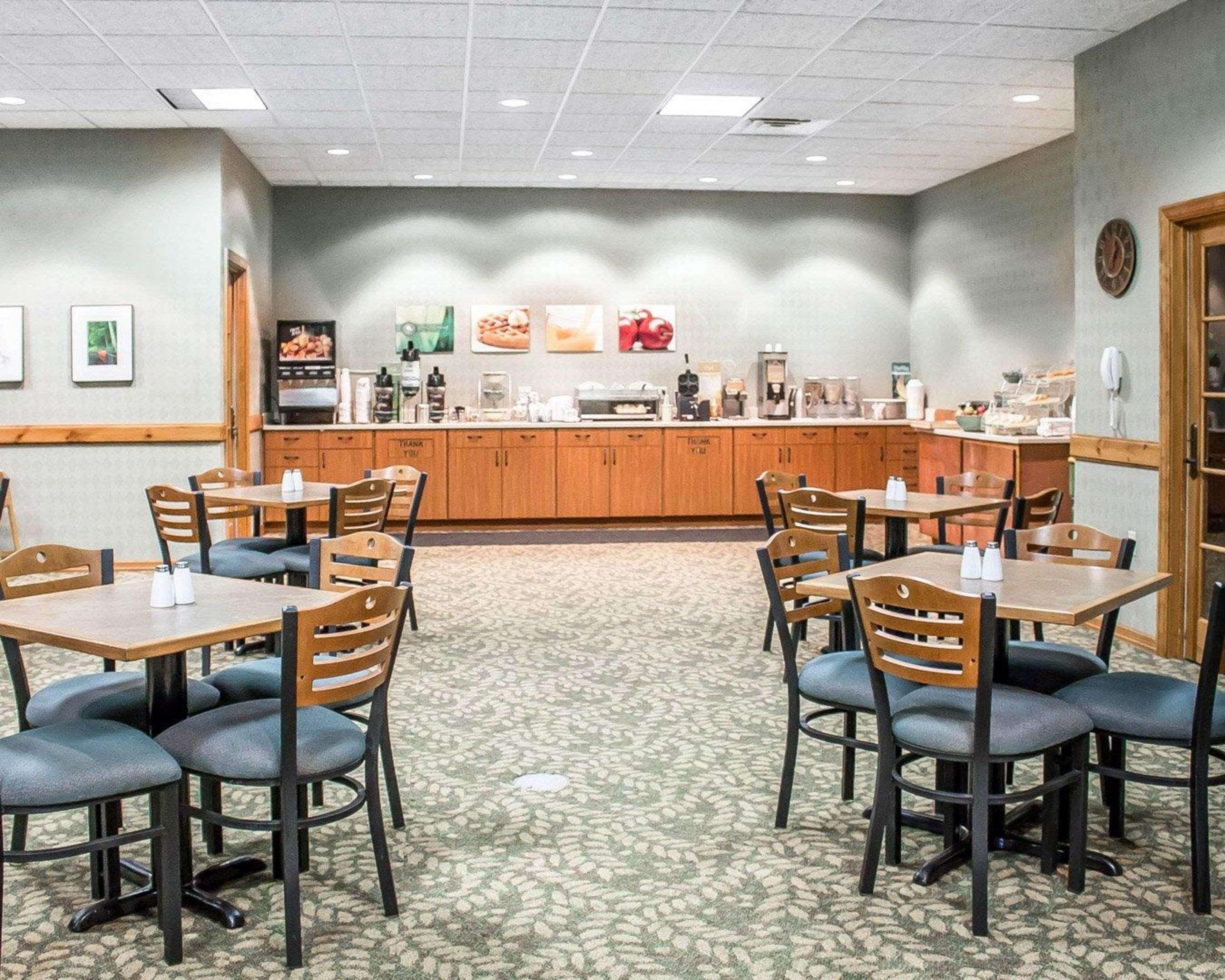 Quality Inn Rhinelander Buitenkant foto