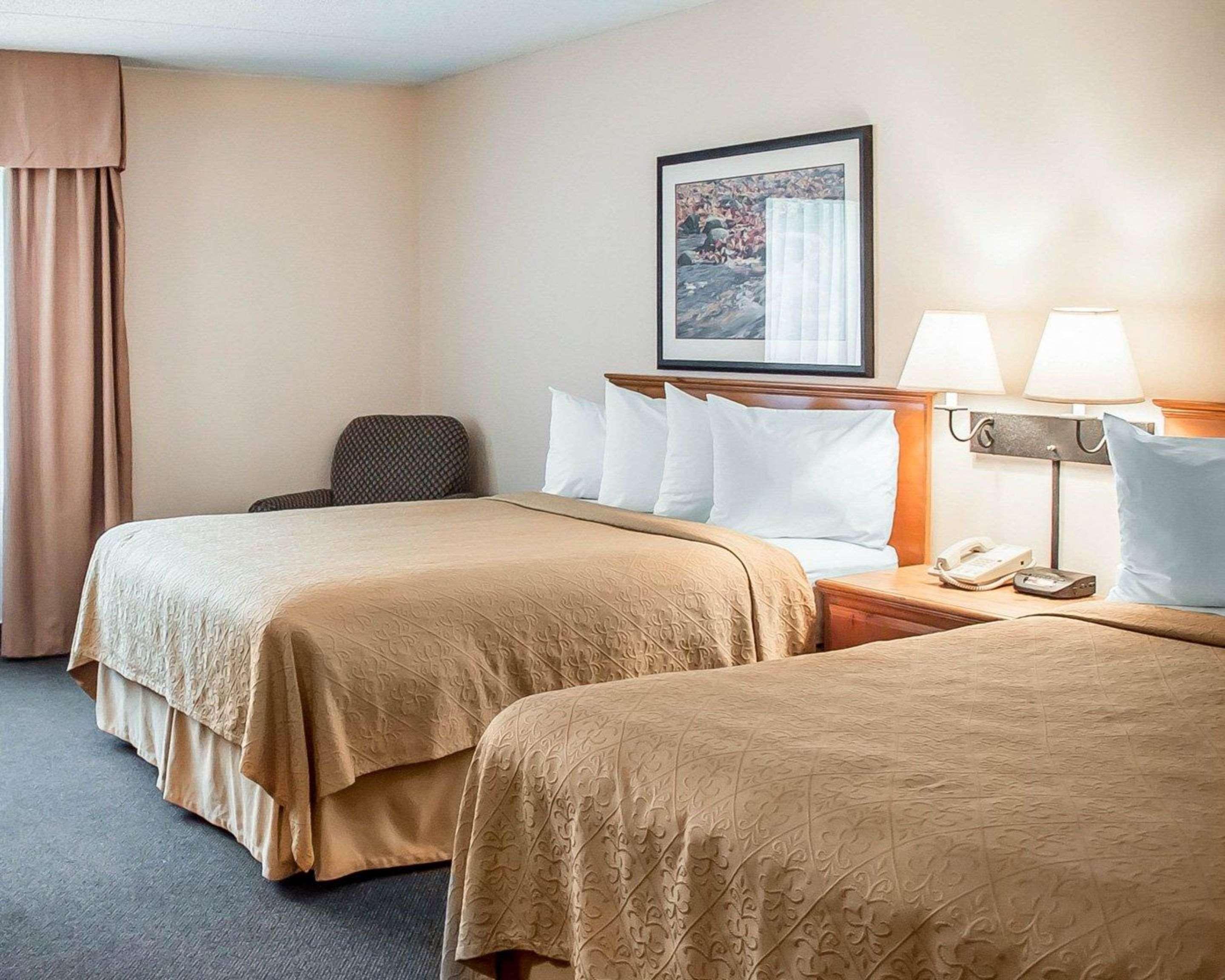 Quality Inn Rhinelander Buitenkant foto