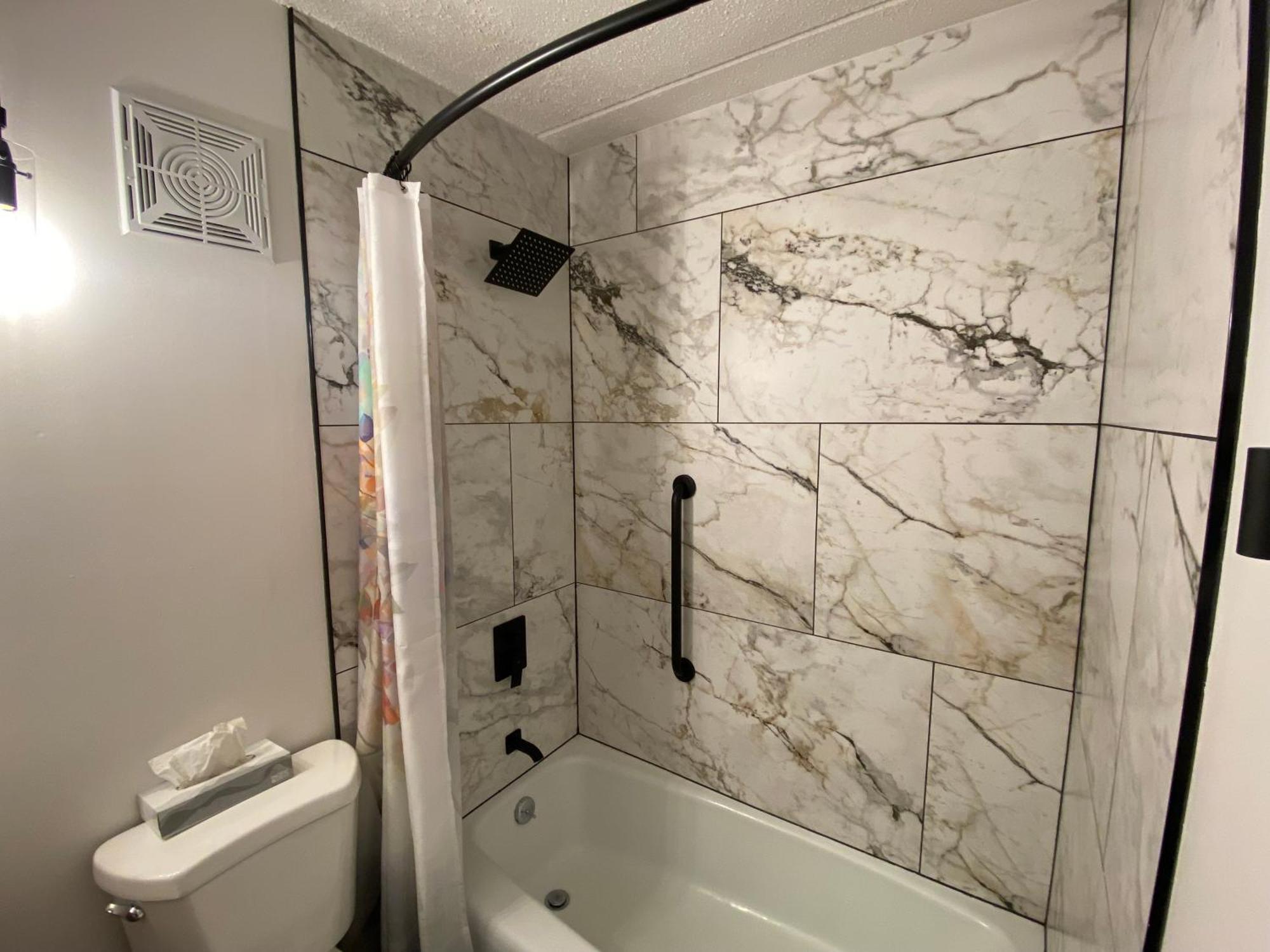 Quality Inn Rhinelander Buitenkant foto