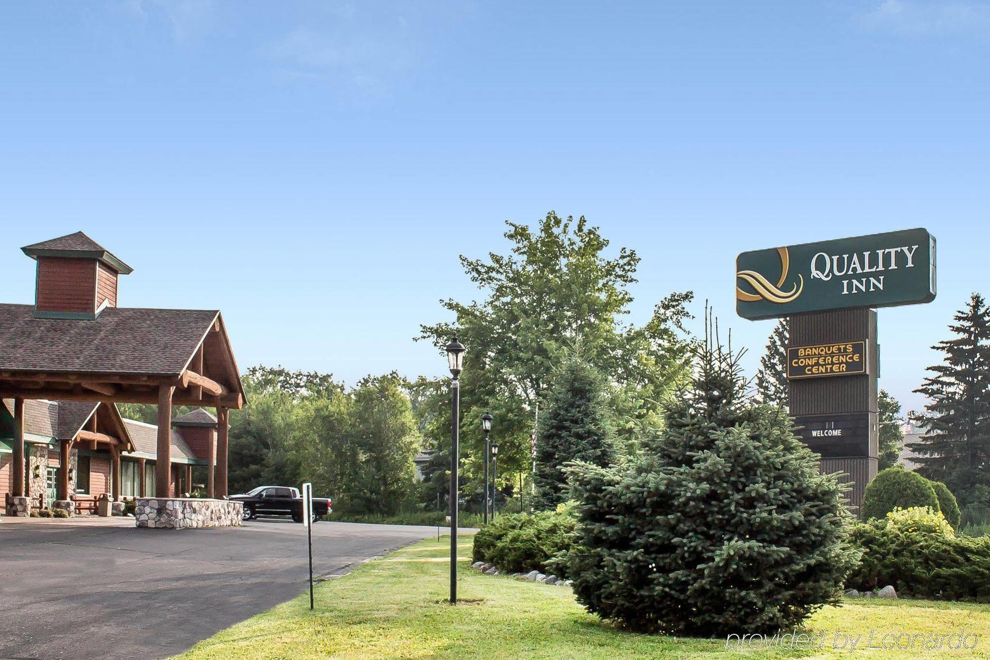 Quality Inn Rhinelander Buitenkant foto