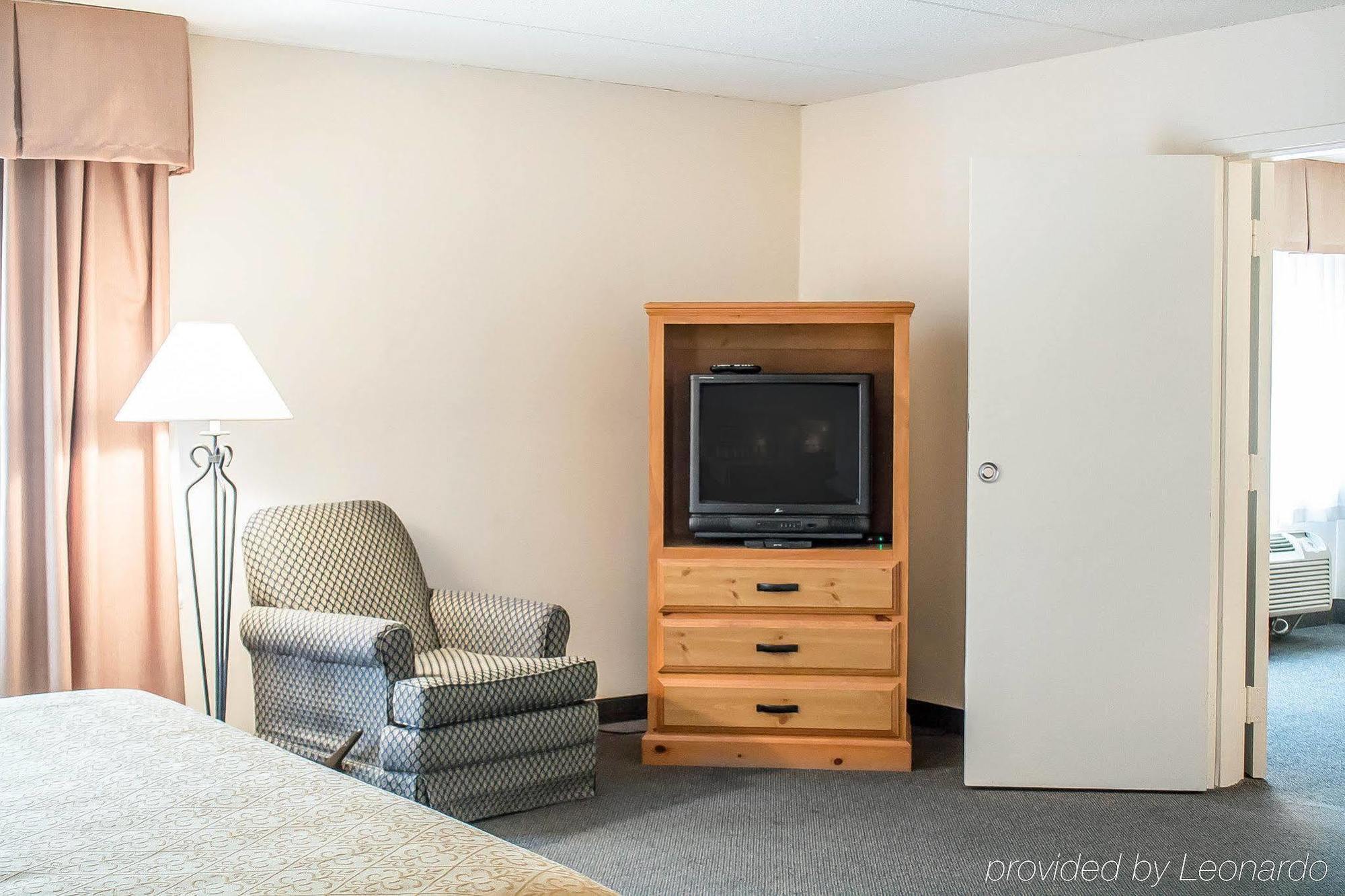 Quality Inn Rhinelander Buitenkant foto